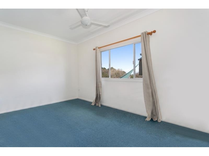 40 Lauga Street, Park Avenue QLD 4701